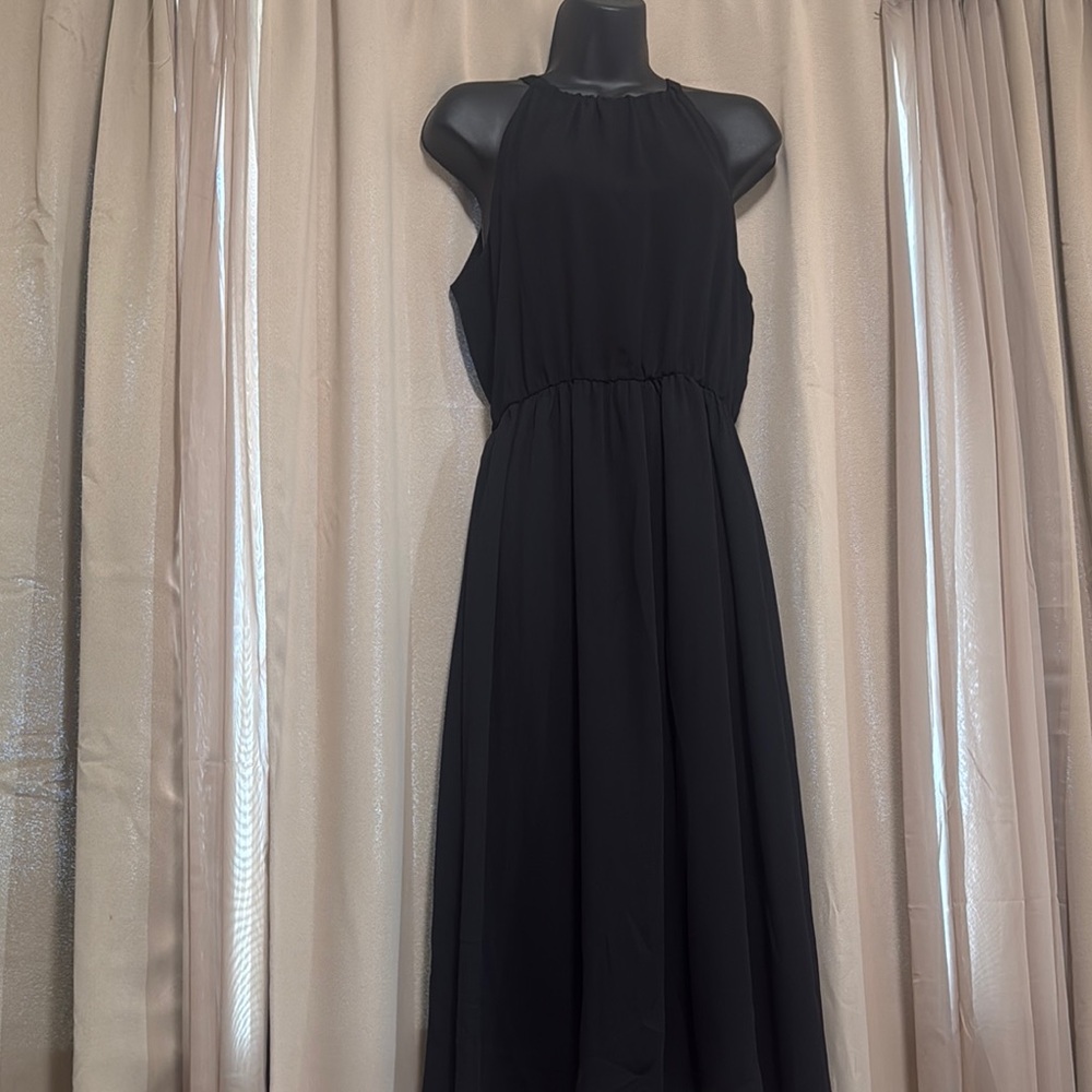 Elegant Black Sleeveless Dress